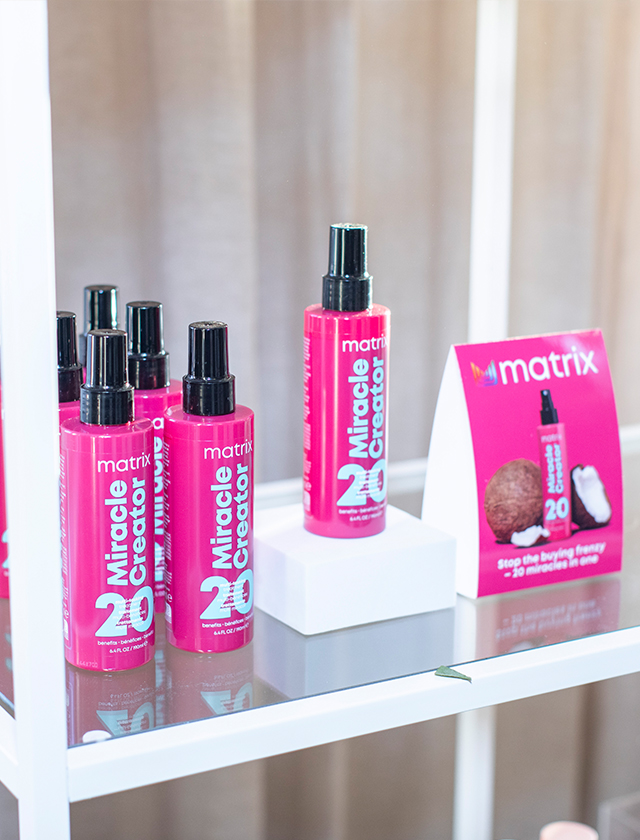 WKNO X Tjejbibeln Matrix